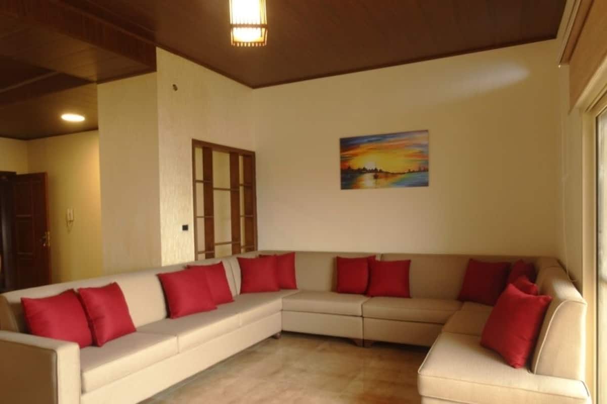 Appartement, 2 chambres | Coin séjour | Télévision à écran plat