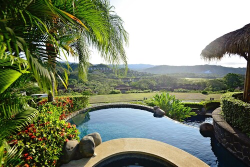 Luxury Ground Floor  Condo, close to pool access to beach club at Los Suenos.