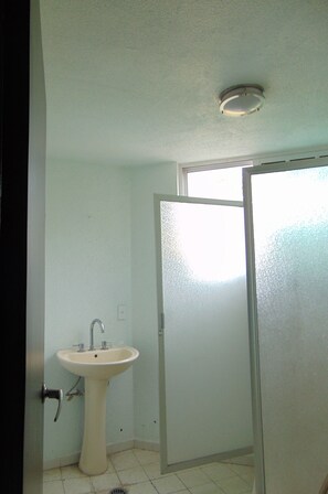 Family House | Bathroom