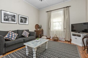 TV, DVD player, books, video library