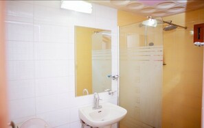 Room (Jasmin 3) | Bathroom - J&J Pension (Gangneung)