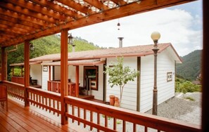 Exterior - J&J Pension (Gangneung)