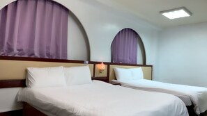 华丽套房 | 办公桌、免费 WiFi、床单