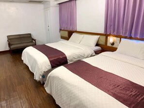 1 habitación, escritorio, wifi gratis y ropa de cama