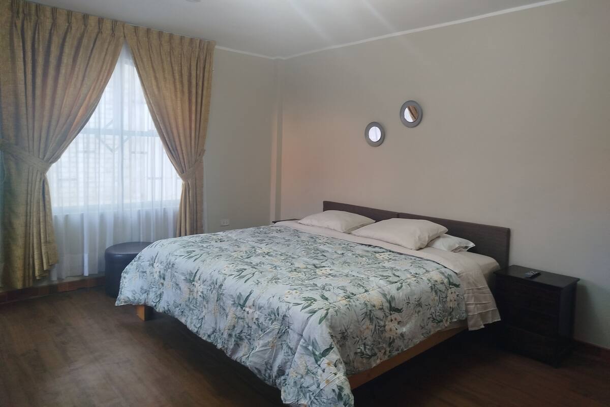 Free WiFi, bed sheets