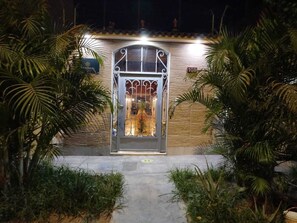 Front of property - Hotel Vía Morburg (Nazca)