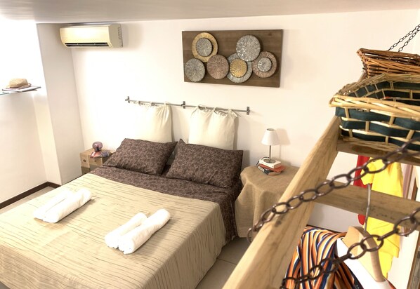 2 bedrooms, desk, soundproofing, iron/ironing board - Azzurra Flat Bari Center (Bari)