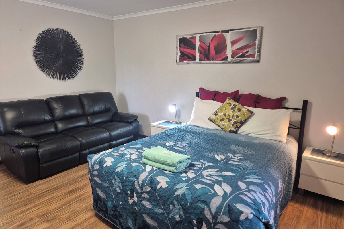 One Bedroom Chalet with Private Bathroom | Iron/ironing board, bed sheets