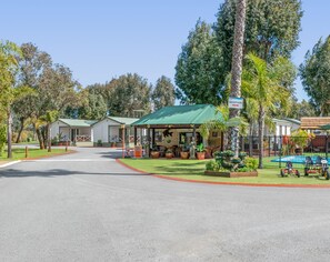 Property grounds - Mandurah Caravan & Tourist Park (Furnissdale)
