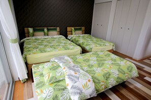 Apartment | Iron/ironing board, free WiFi - guesthouse yu (Yomitan)