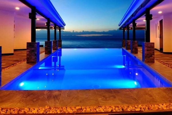 Outdoor pool, pool loungers