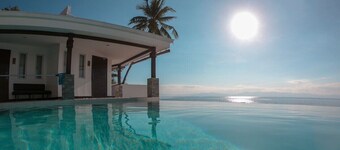 Alegria Water Front Beach House