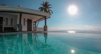 Alegria Water Front Beach House