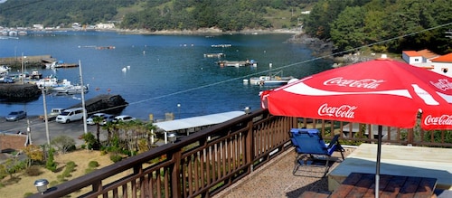 Tongyeong The Sea and The Poet Pension