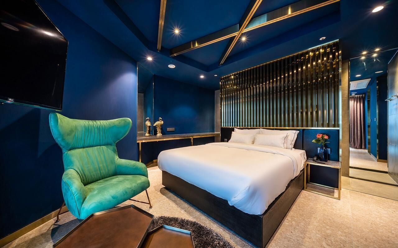 Suite (Early Check-in at 3 PM / Parking Available) | Free WiFi, bed sheets