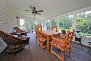 Porch - Jacob's Tanglewood Ranch (Lee)
