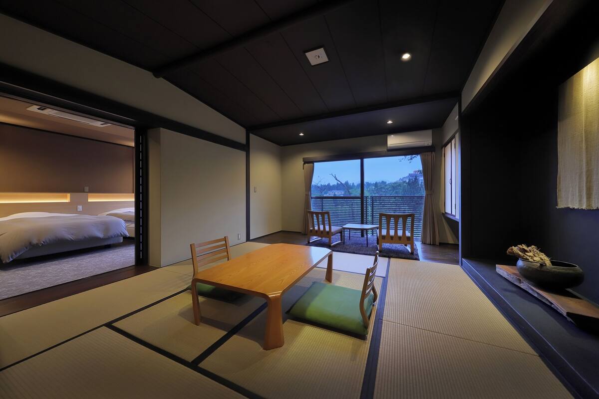 Tomannsrom – junior, privat bad (Suite, Japanese Modern Twin, 60 sqm) | Safe på rommet og wi-fi (inkludert)