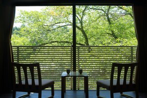 Safe på rommet og wi-fi (inkludert)