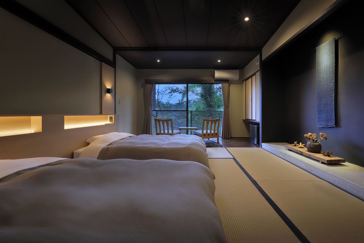 Habitación tradicional con 2 camas individuales, baño compartido (Moderate, Japanese Modern, 30 sqm) | Caja de seguridad en la habitación y wifi gratis