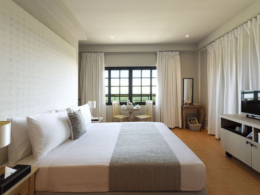 Superior Room | Egyptian cotton sheets, premium bedding, down comforters, desk