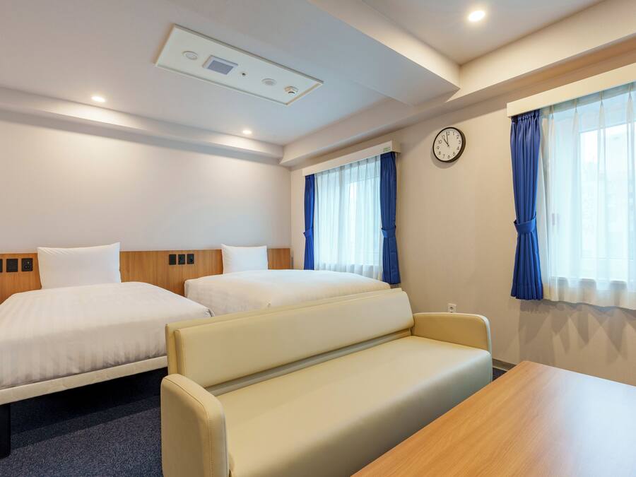 In-room safe, desk, laptop workspace, blackout drapes