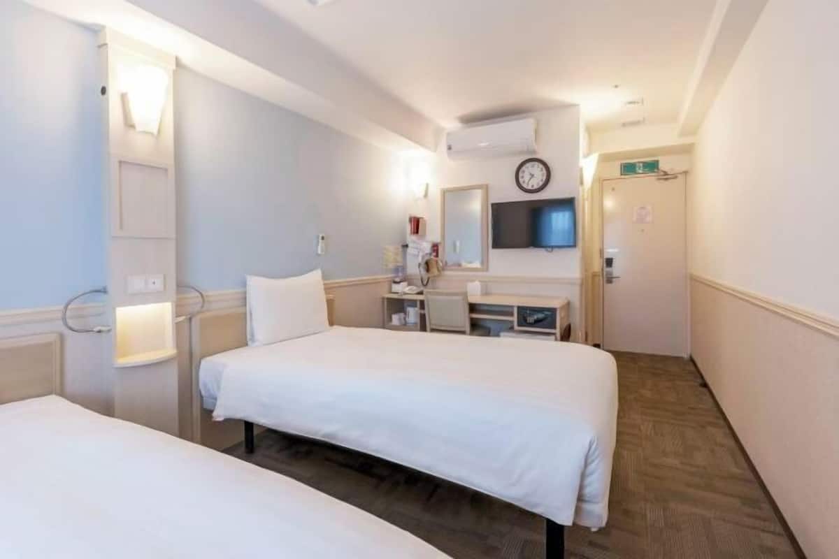 In-room safe, desk, laptop workspace, blackout drapes