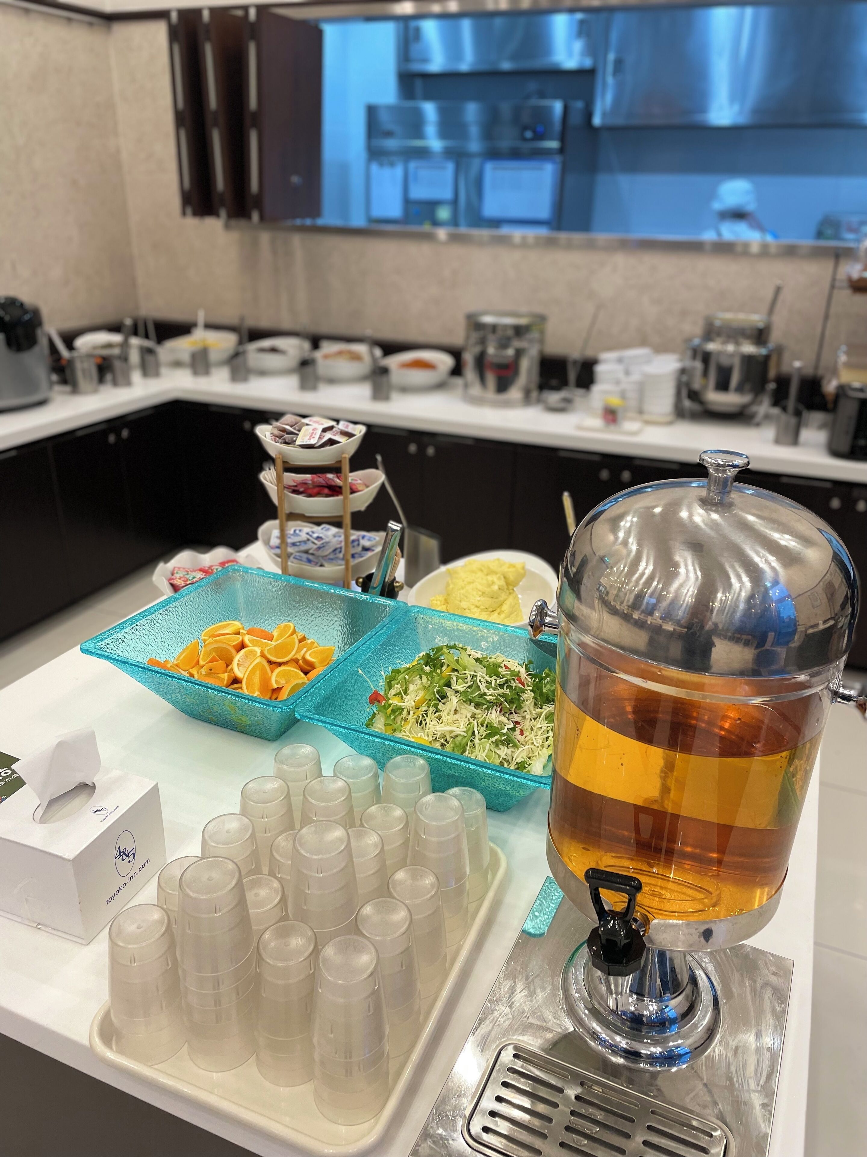 Free daily buffet breakfast