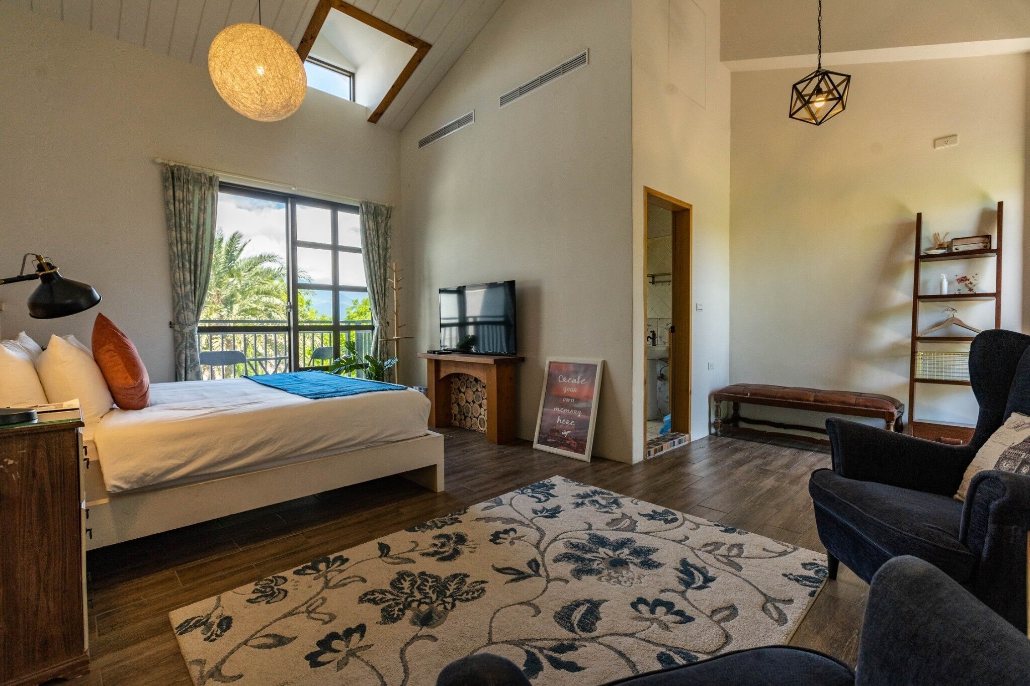 Classic Double Room | Blackout drapes, soundproofing, free WiFi, bed sheets