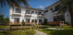 Exterior detail - Forest B&B (Ji'an)