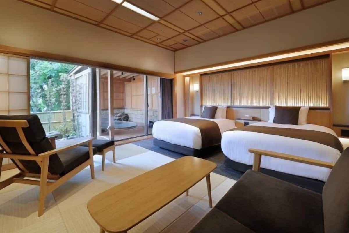 In-room safe, free WiFi