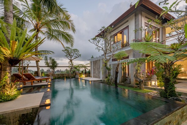 Front of property - Prabhu Ubud Villa (Ubud)