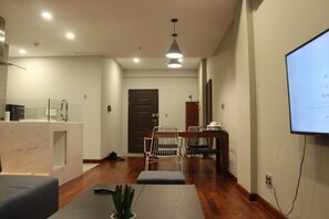 สมาร์ททีวี 43 นิ้ว พร้อมช่อ  งดิจิตอล, ทีวี