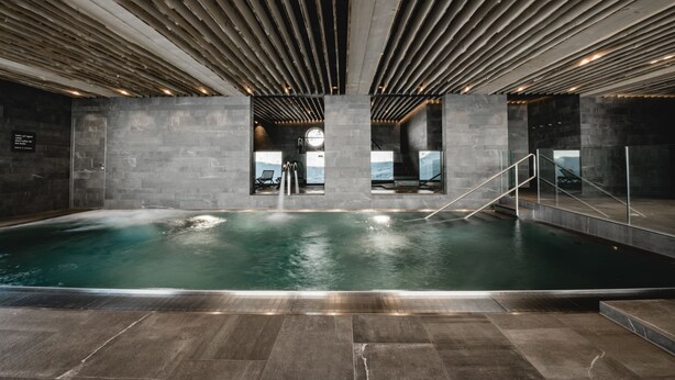 Indoor pool - Familienhotel Gorfion (Triesenberg)