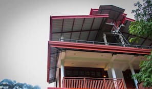 Front of property - Hotel Levon (Ella)