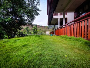 Chambre Deluxe Double ou avec lits jumeaux | Vue sur le jardin