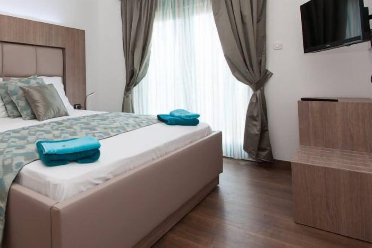 Appartement (Smaller, 4*) | Literie de qualité, couette en duvet, lit avec matelas à plateau-coussin