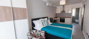 Luxury Studio (Romantic)