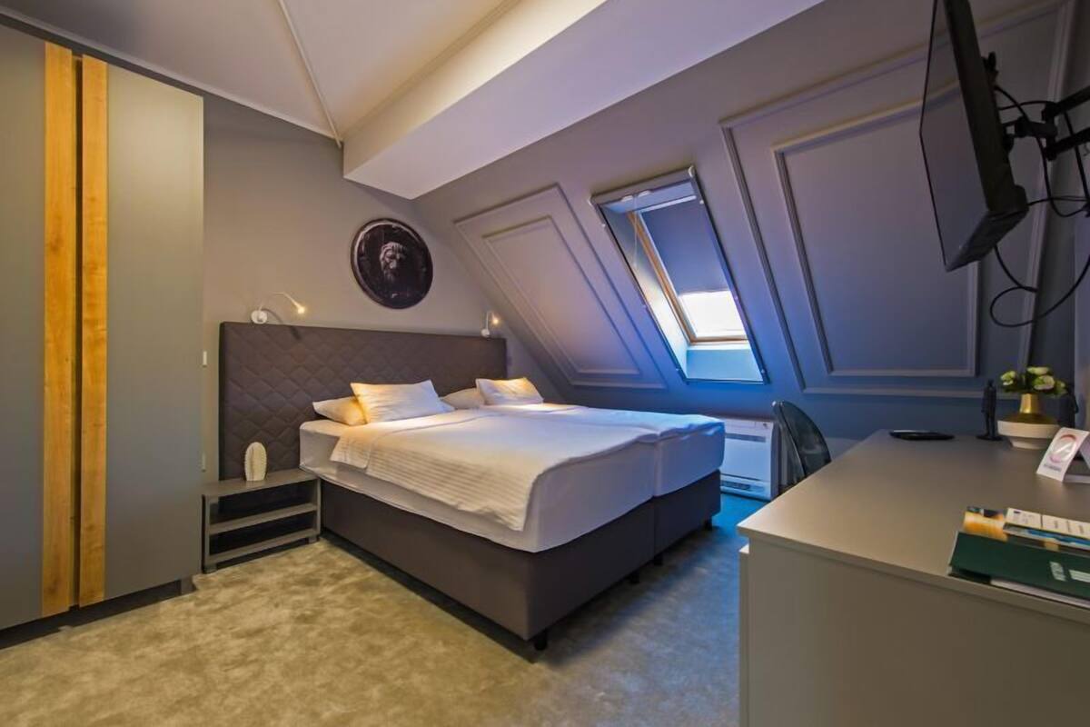 Classic-Doppelzimmer | Zimmersafe, Schreibtisch, schallisolierte Zimmer, Babybetten