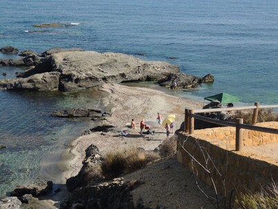 Villa private pool sea view 5 min walk, air conditioning, handicapped access 1 to 7P+2optional 