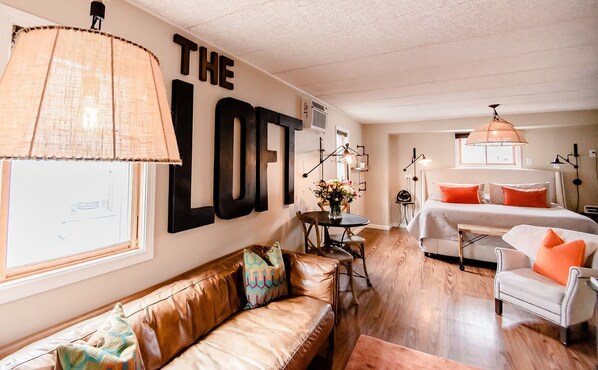 Superior Apartment, Private Bathroom, City View (The Loft) | 1 bedroom