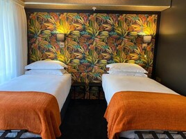 In-room safe, desk, laptop workspace, soundproofing
