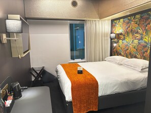 Coffres-forts dans les chambres, bureau