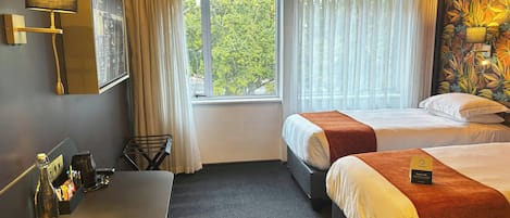 In-room safe, desk, laptop workspace, soundproofing