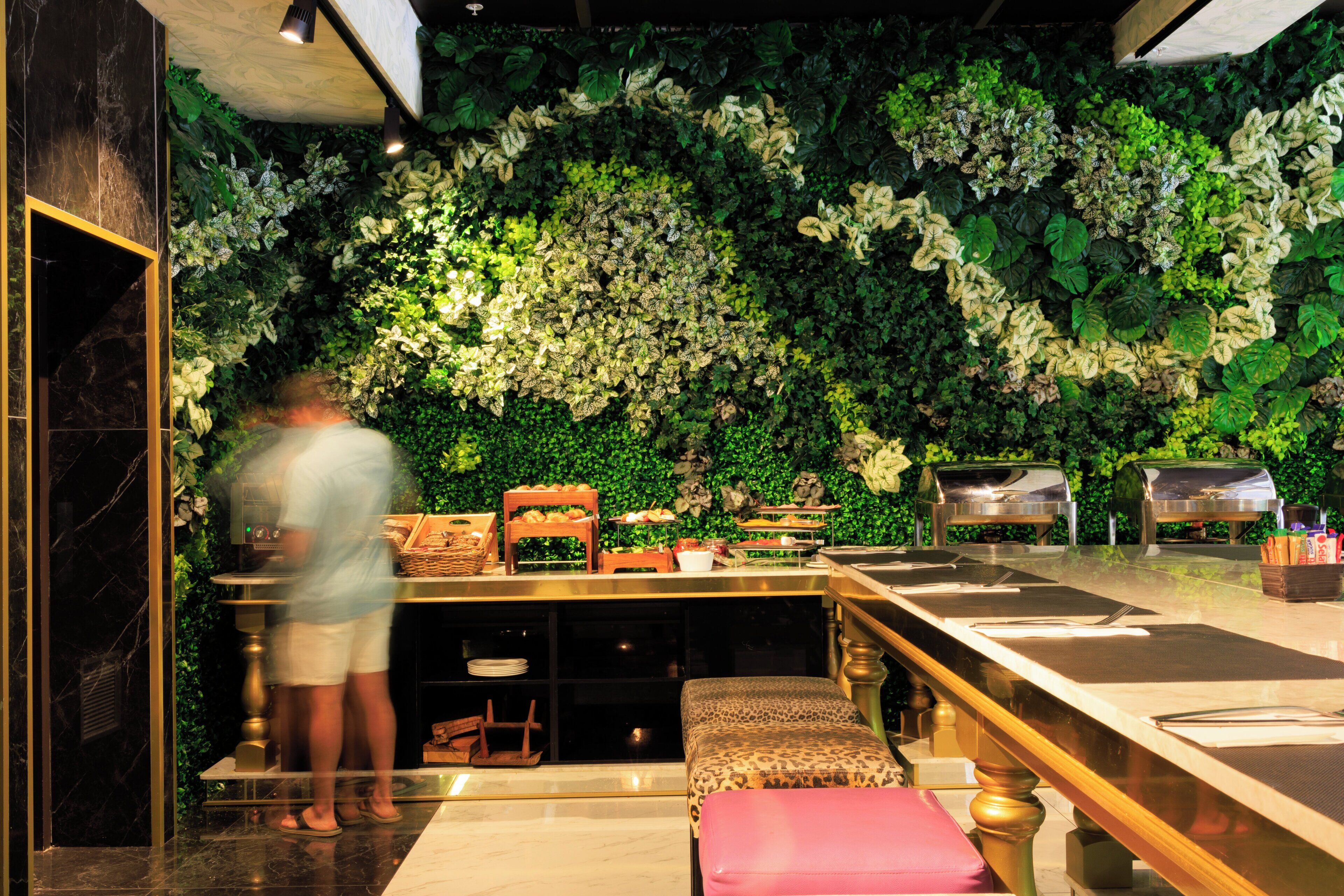 daily buffet breakfast (zar 230 per person)