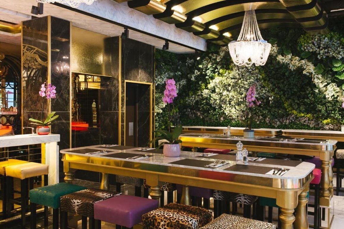 Desayuno buffet diario (ZAR 250 por persona)