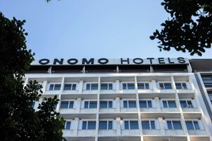 施設の正面