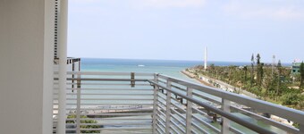 Araha Blue Resort 6F