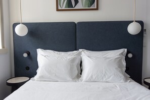 Hypo-allergenic bedding, pillow-top beds, individually decorated - O Paço - Exclusive Accommodation (Tomar)