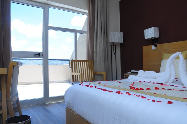 In-room safe, desk, laptop workspace, blackout curtains