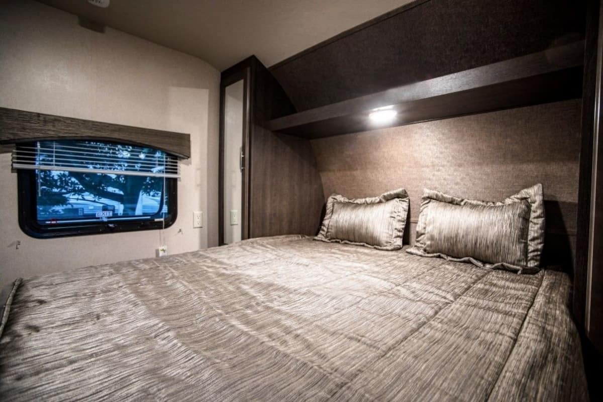 Habitación (Caravan Deluxe) | 1 dormitorio y wifi gratis